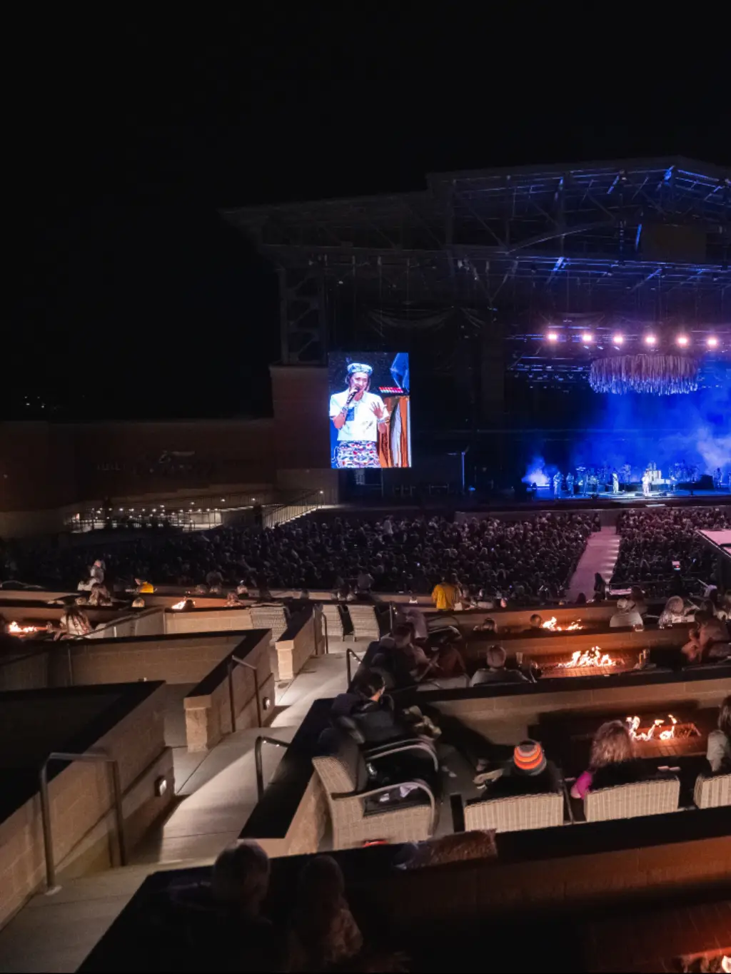 ford amphitheatre car service